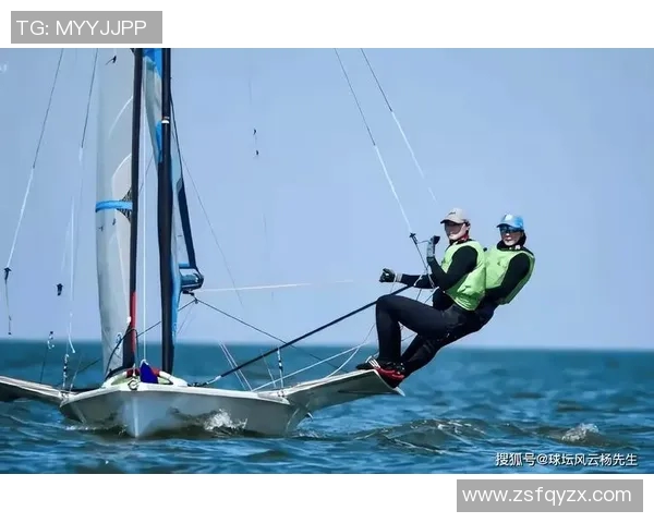 中国队晋级奥运帆船决赛，比赛画面美如画